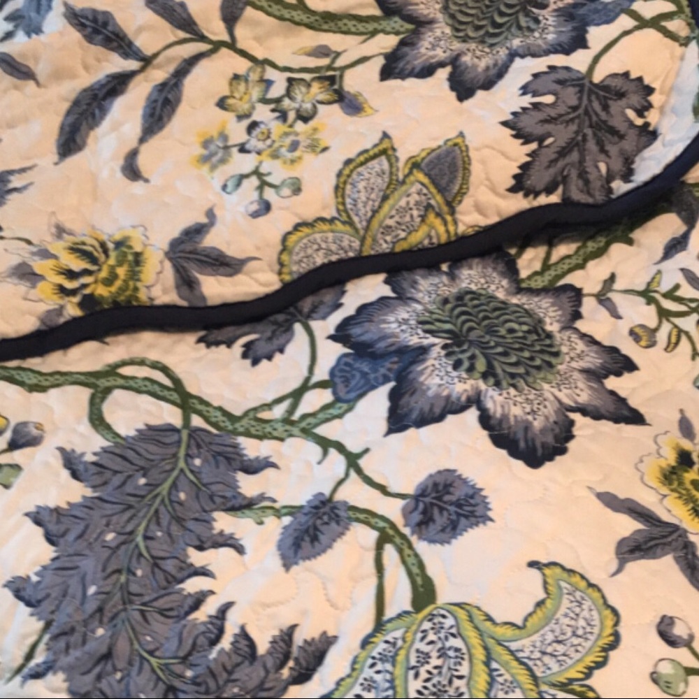 Waverly Queen size quilt